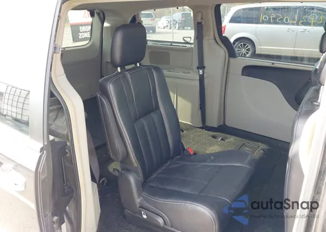 2016 Chrysler Town & Country Touring from USA, damaged, VIN 2C4RC1BG8GR149769